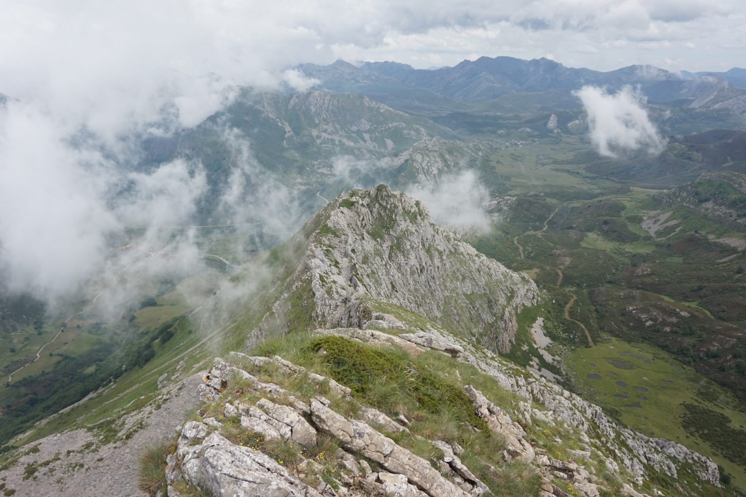 Senderismo madrid viajes trekking babia asturias Somiedo DDSC00066